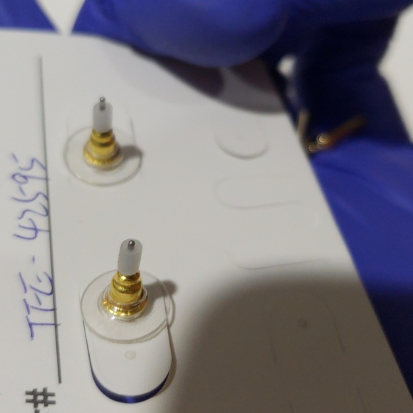 Elegant Gold tone 2.5-inch Drop Long Earrings - Stylish Women's Fashion Jewelry - Picture 9 of 9